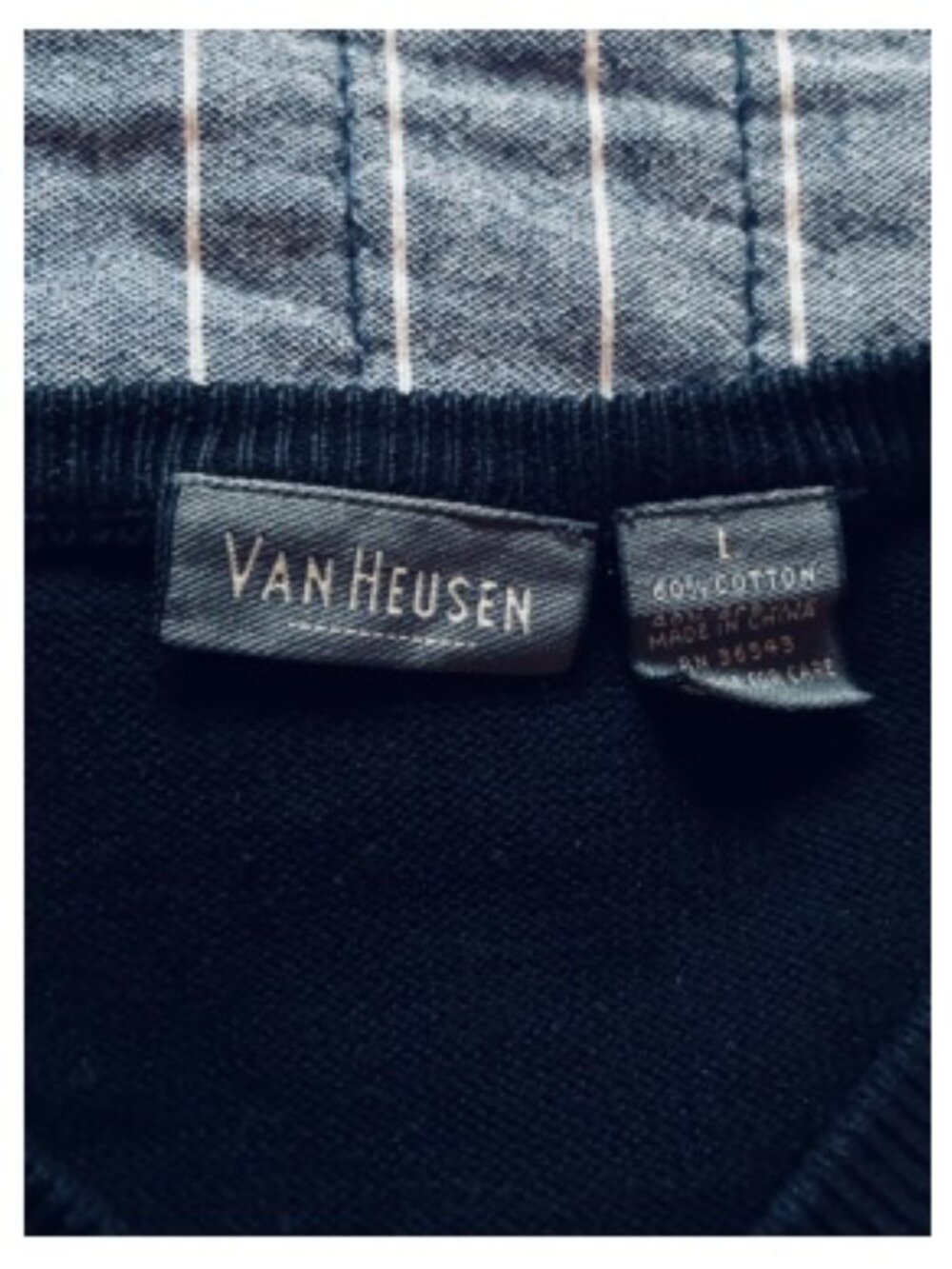 Van Heusen - Picture 3 of 3